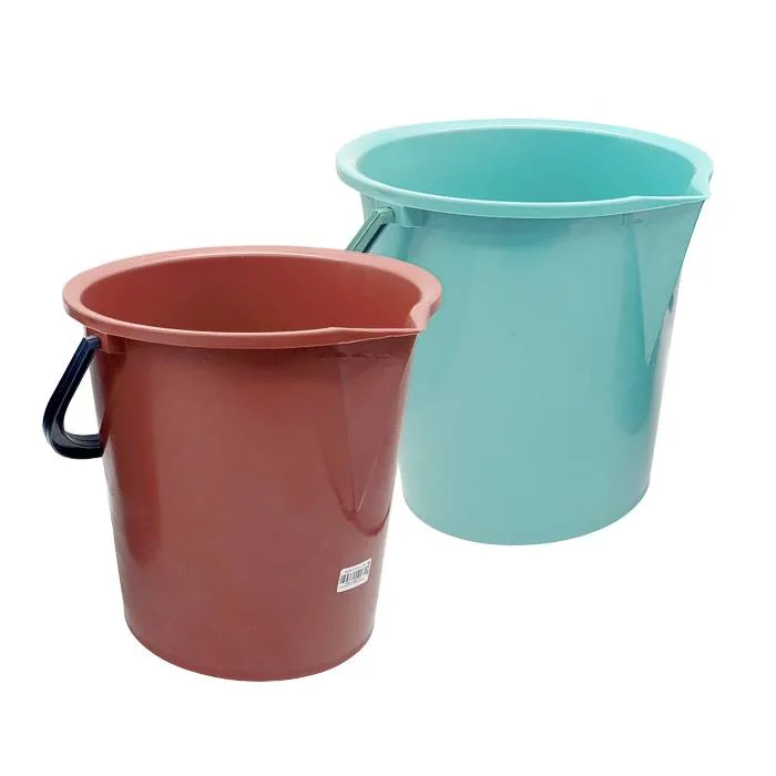 Kit de limpieza básico para una casa nueva o un depto alquilado